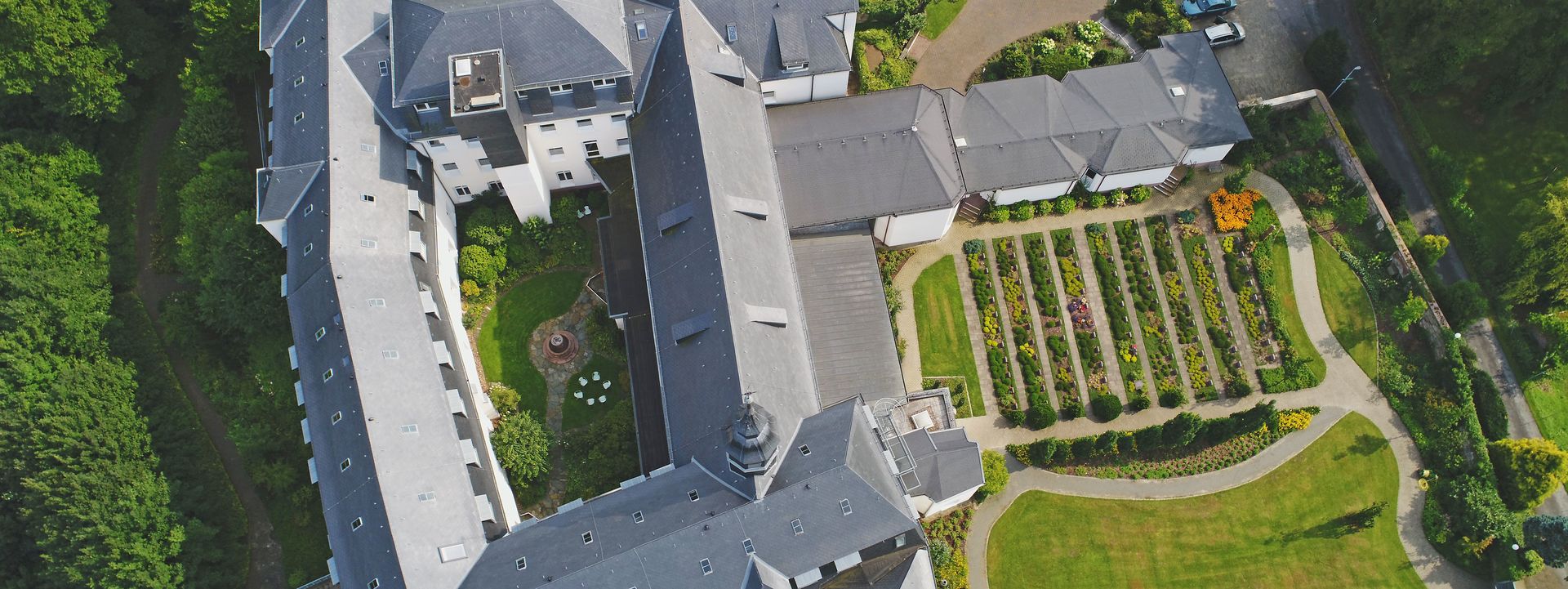 BeverungenHerstelle, Abtei vom Heiligen Kreuz Klosterorte Klöster